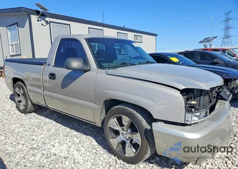 2004 Chevrolet Silverado C1500 from USA, damaged, VIN 1GCEC14X64Z270572